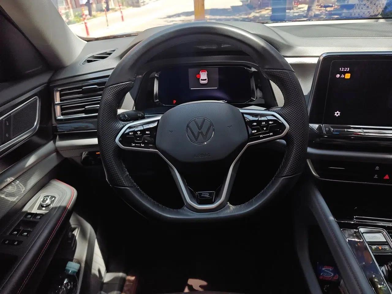 Volkswagen Teramont X 2022 330TSI Two-Wheel-Drive Luxury Edition — миниатюра 11