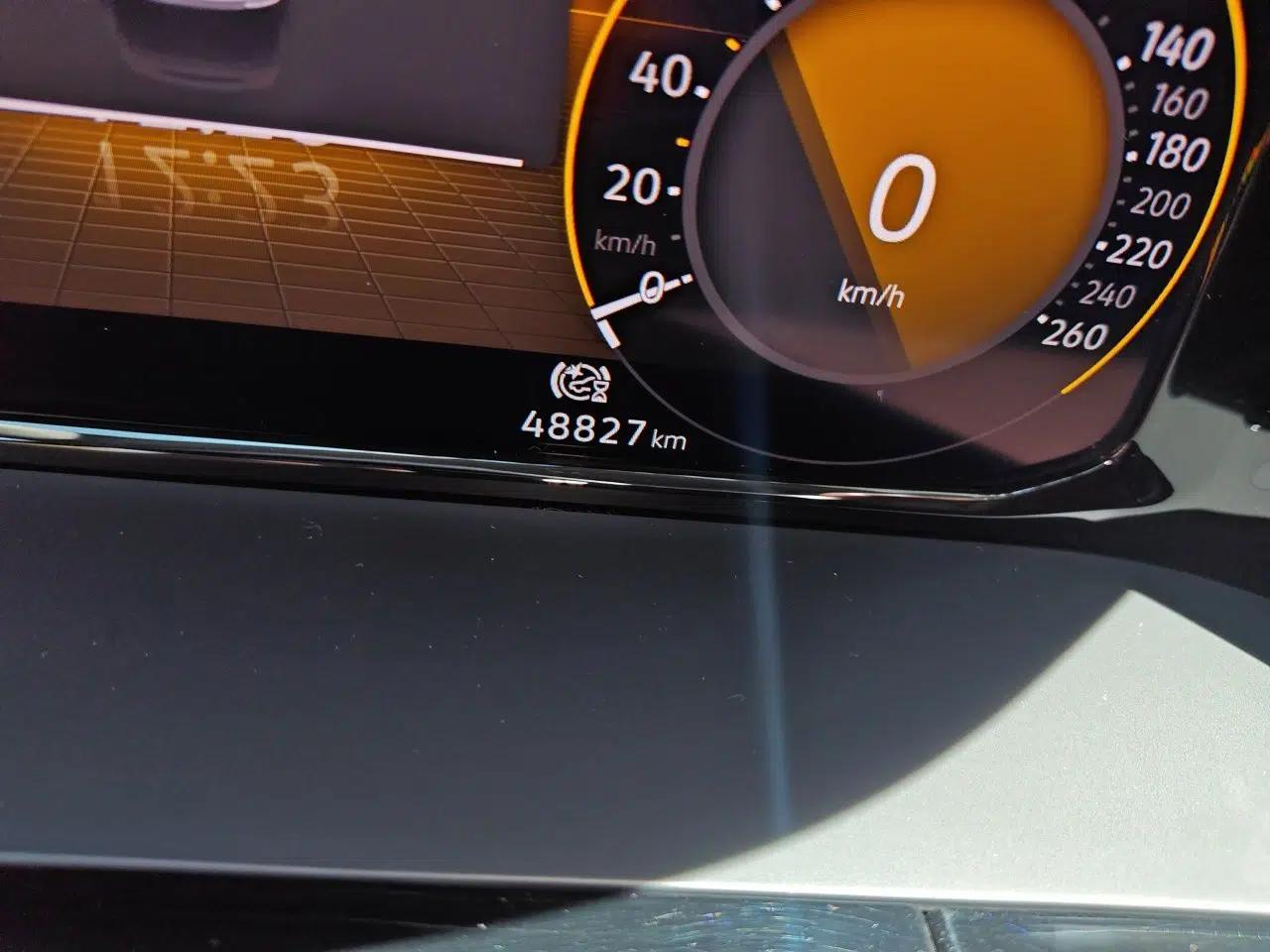 Volkswagen Teramont X 2022 330TSI Two-Wheel-Drive Luxury Edition — миниатюра 13