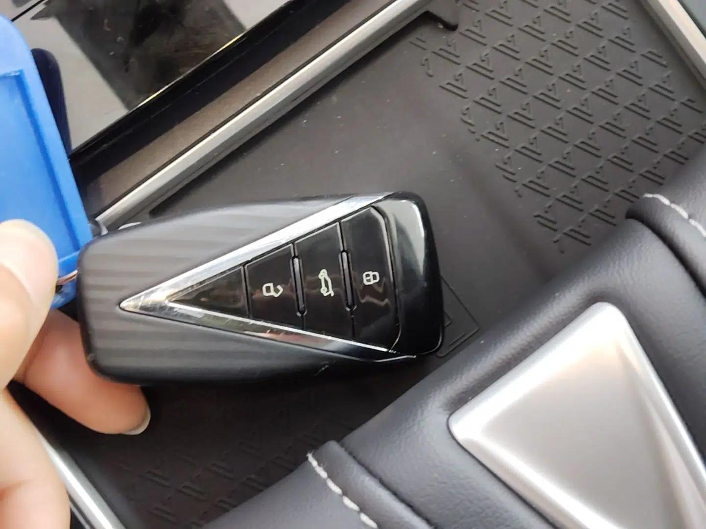 Venucia V DD-i 2025 Orca 150km Joyful Journey Edition — миниатюра 12