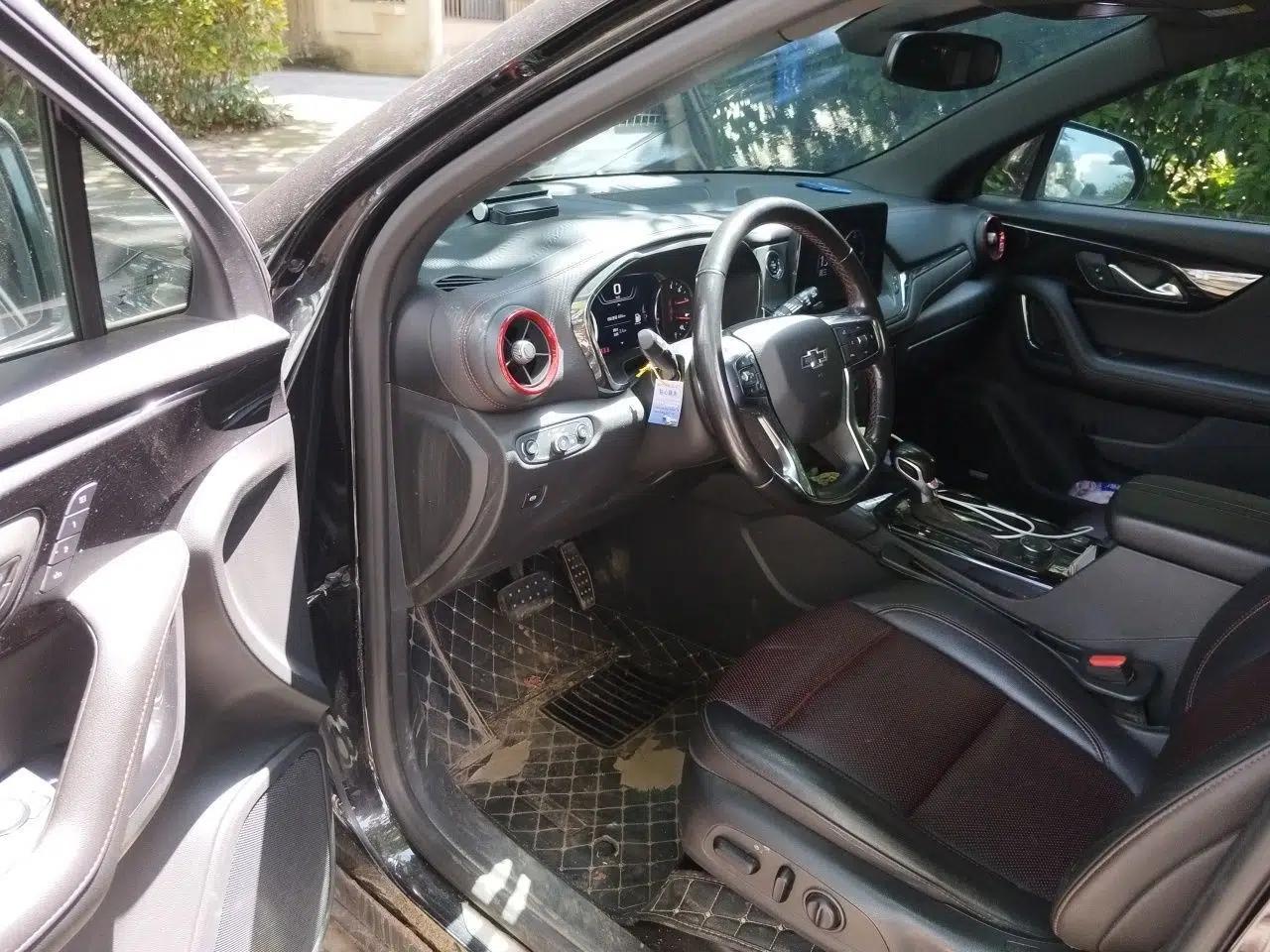 Chevrolet Blazer 2020 RS 650T Twin-Clutch All-Wheel Drive 7-Seater Top-Grade Version — миниатюра 17