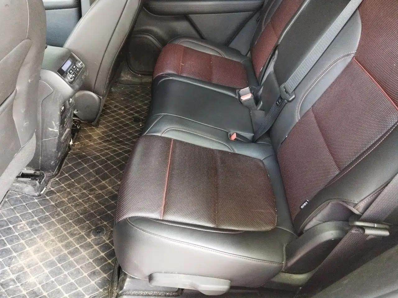 Chevrolet Blazer 2020 RS 650T Twin-Clutch All-Wheel Drive 7-Seater Top-Grade Version — миниатюра 18
