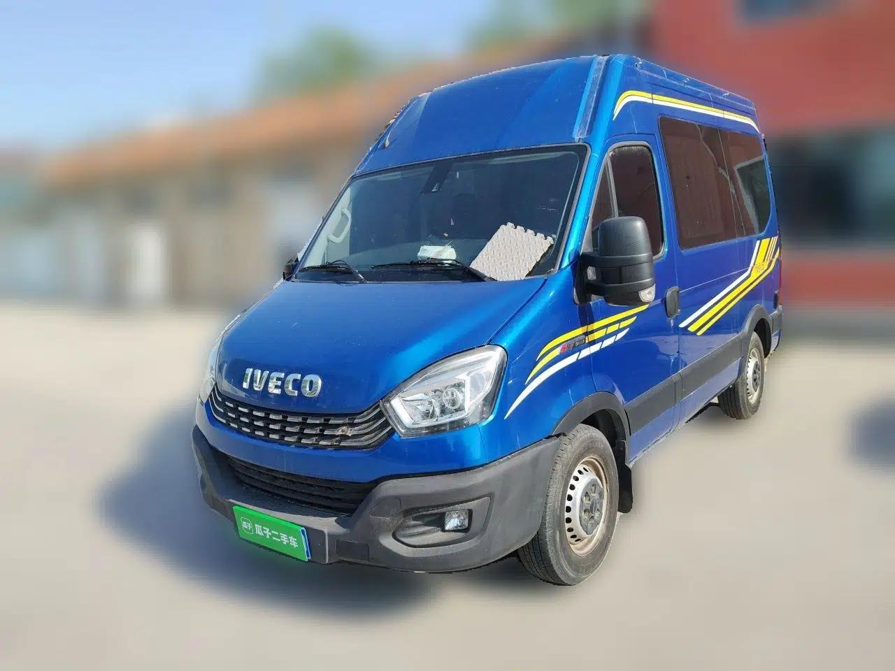 Iveco Eurocargo 2021 3.0T Automatic Chaorui Short Wheelbase High-Roof Side-Sliding Door F1C — миниатюра 1