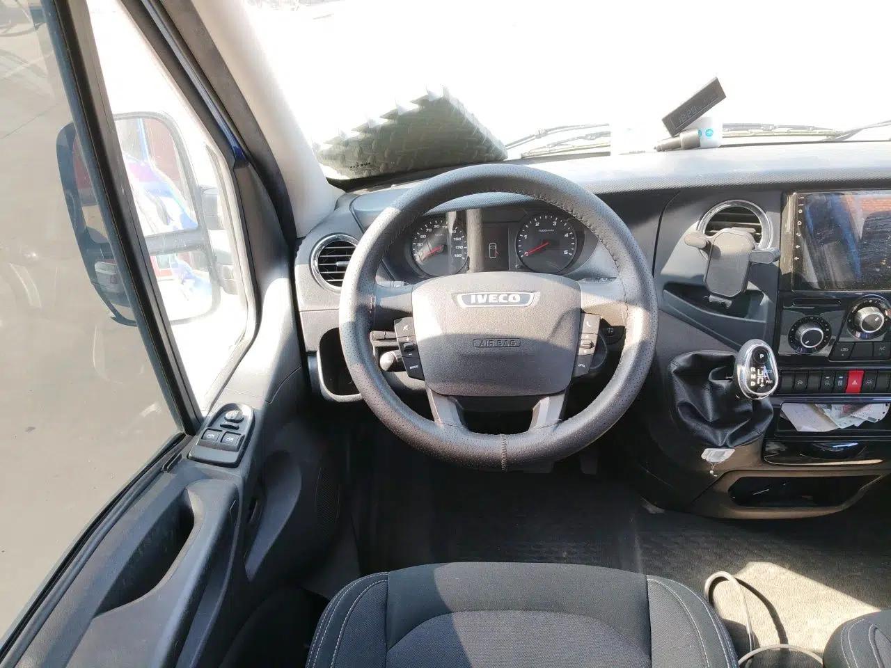 Iveco Eurocargo 2021 3.0T Automatic Chaorui Short Wheelbase High-Roof Side-Sliding Door F1C — миниатюра 11