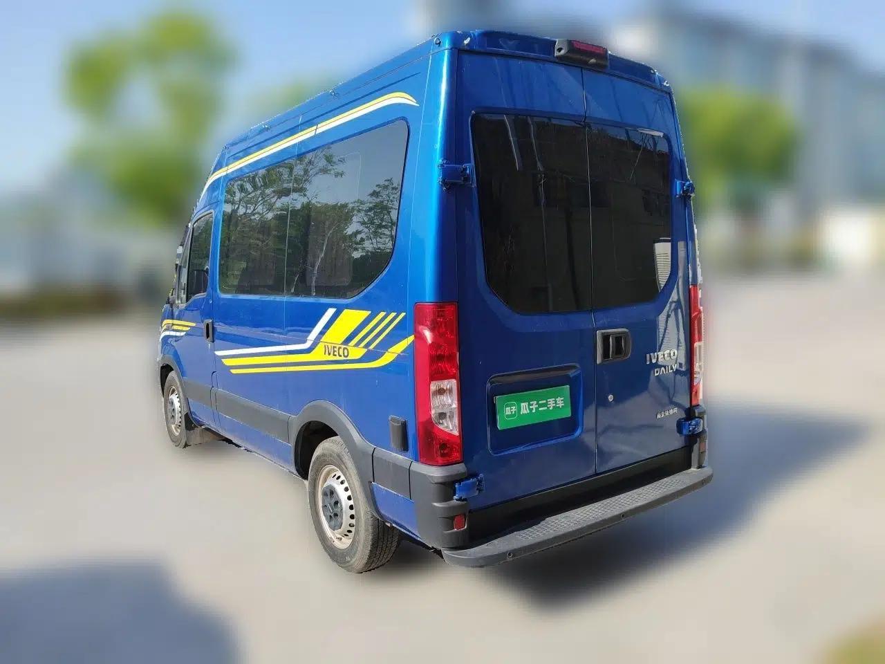 Iveco Eurocargo 2021 3.0T Automatic Chaorui Short Wheelbase High-Roof Side-Sliding Door F1C — миниатюра 4