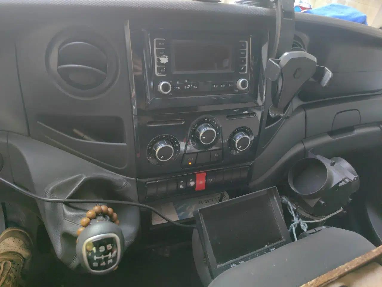 Iveco Eurocargo 2020 2.3T Manual Super Rui Short Wheelbase Low-Roof High-Power F1A — миниатюра 14