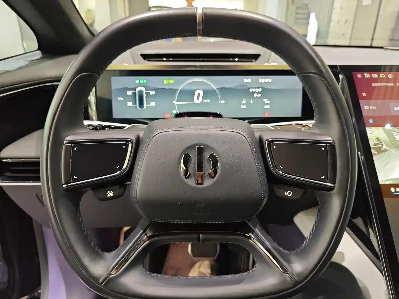 HiPhi X 2021 Founder Edition 6-seater — миниатюра 11
