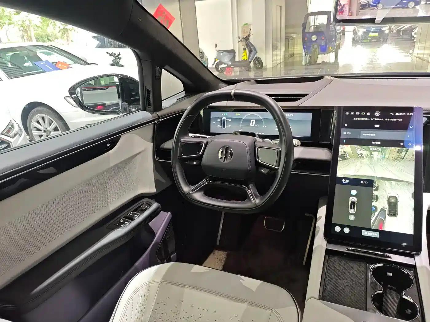 HiPhi X 2021 Founder Edition 6-seater — миниатюра 10