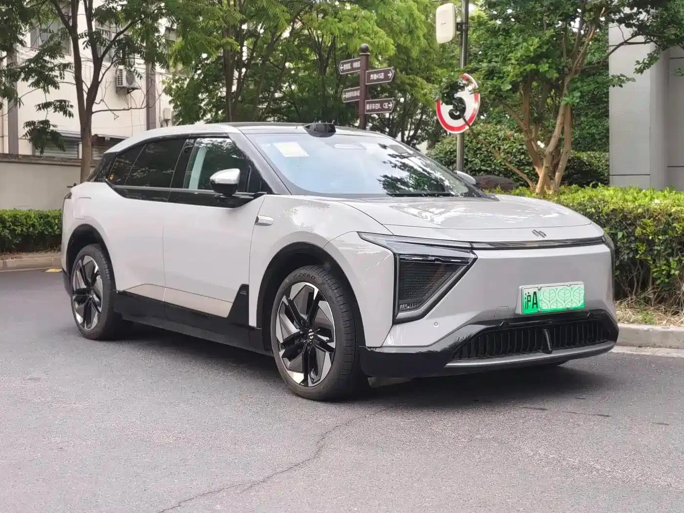 HiPhi Y 2023 560km Elite Edition — миниатюра 3