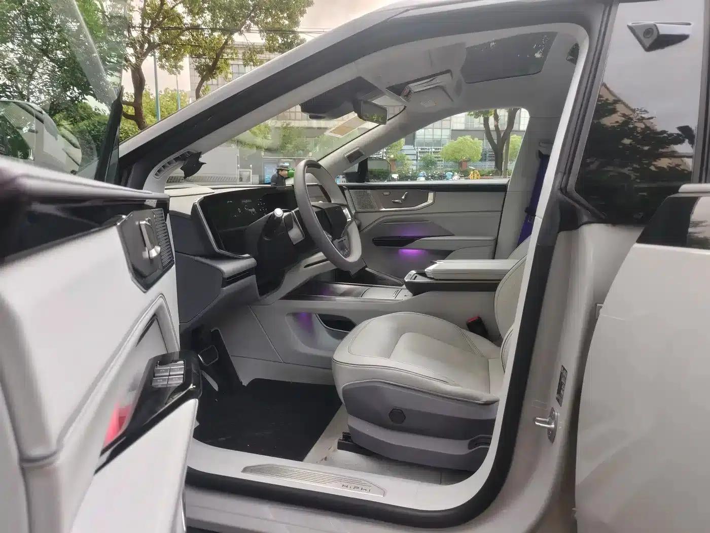 HiPhi Y 2023 560km Elite Edition — миниатюра 4