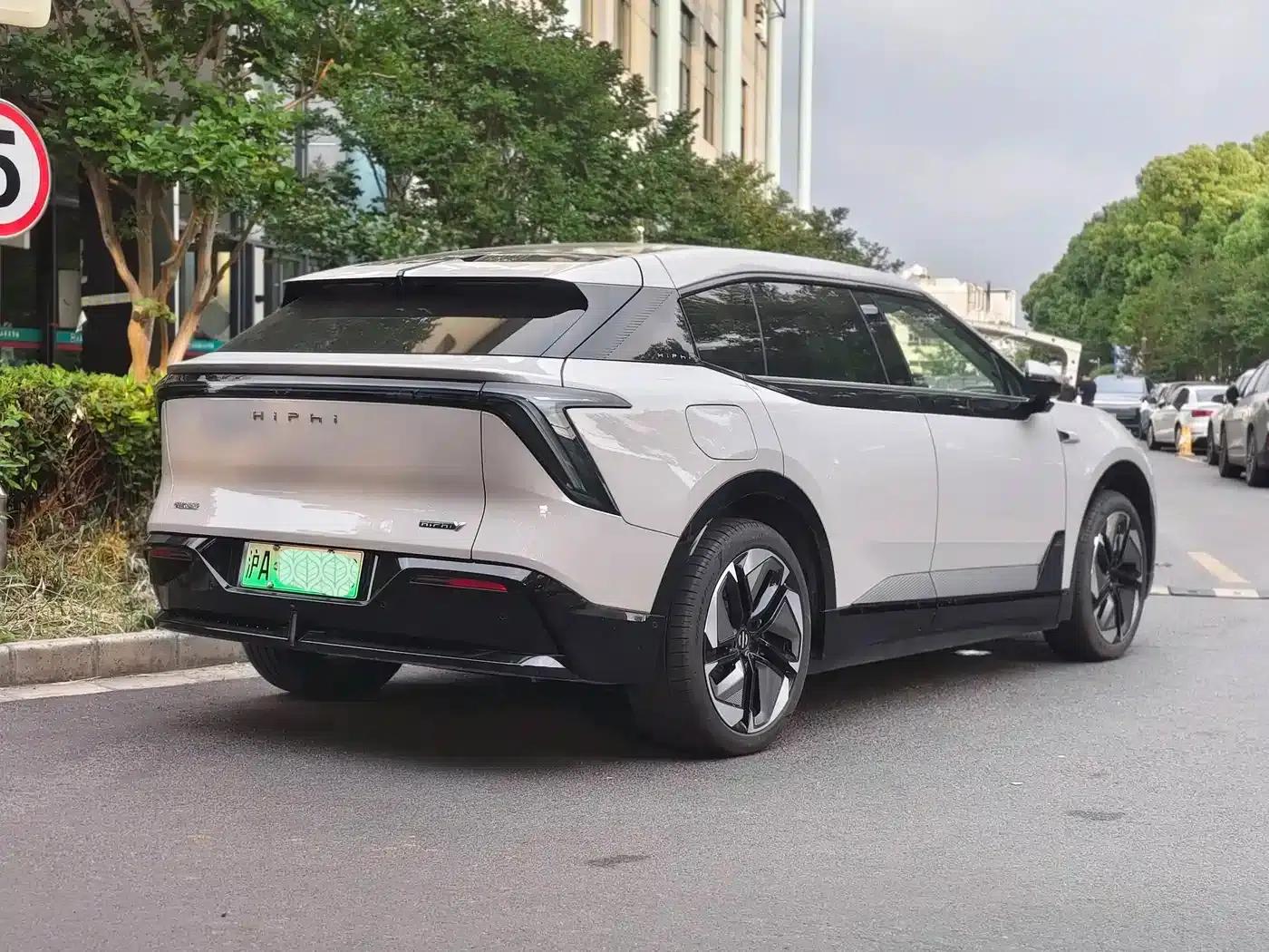 HiPhi Y 2023 560km Elite Edition — миниатюра 7