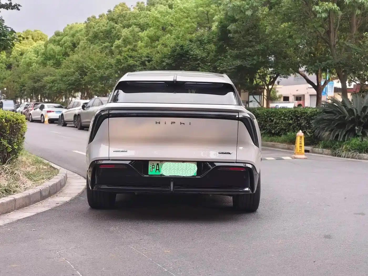 HiPhi Y 2023 560km Elite Edition — миниатюра 8