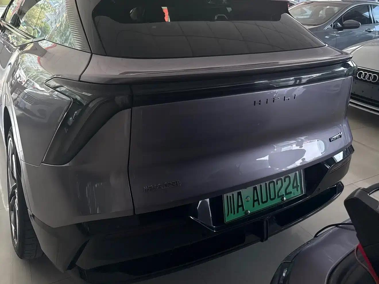 HiPhi Y 2023 560km Elite Edition — миниатюра 4