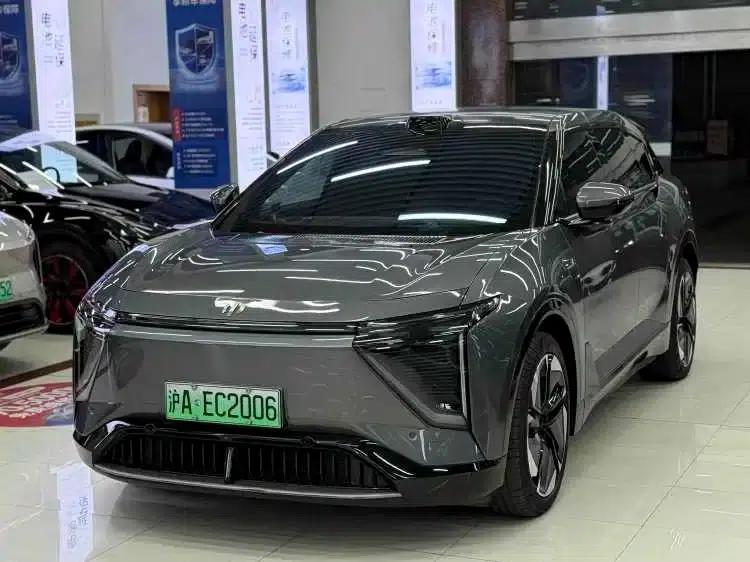 HiPhi Y 2023 560km Elite Edition — миниатюра 1