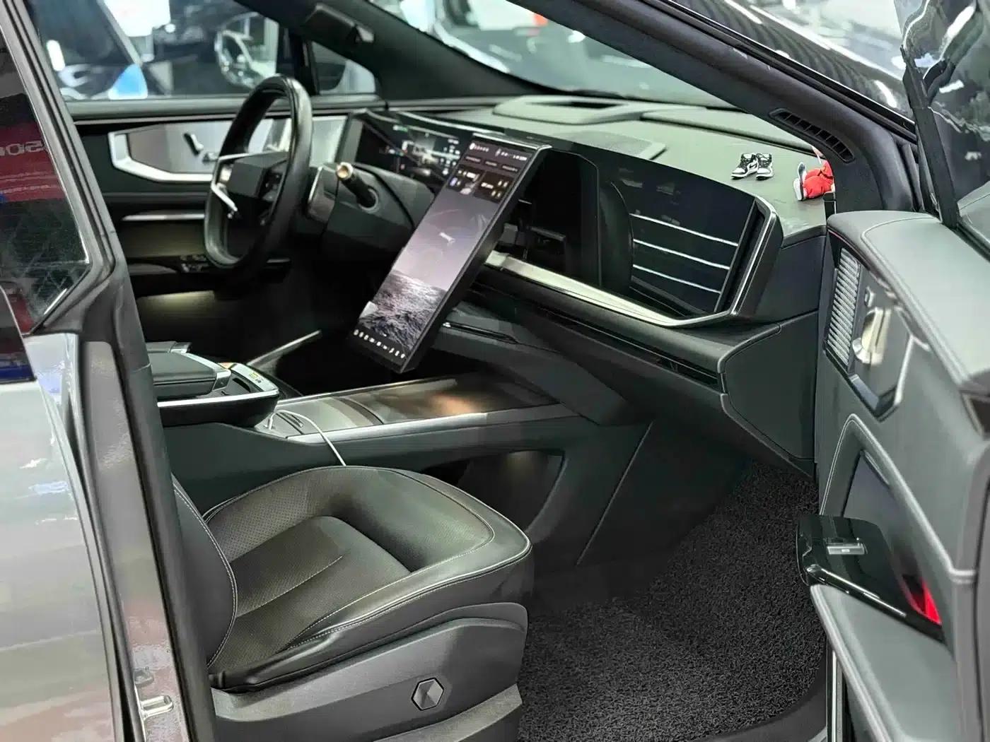 HiPhi Y 2023 560km Elite Edition — миниатюра 15