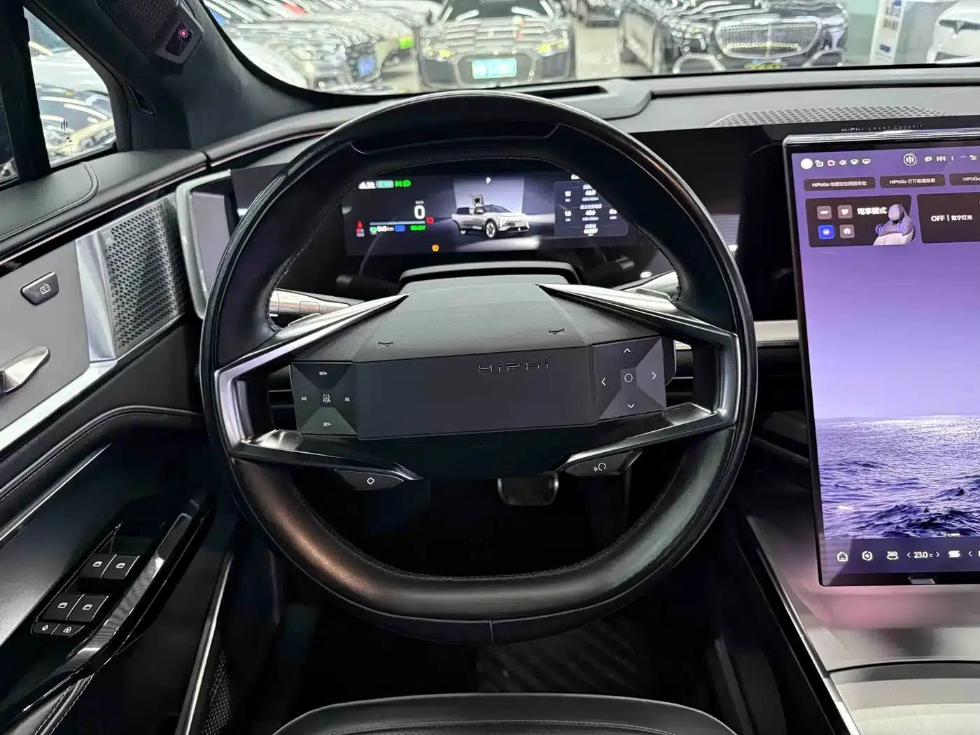 HiPhi Y 2023 560km Elite Edition — миниатюра 18