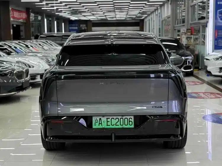 HiPhi Y 2023 560km Elite Edition — миниатюра 5