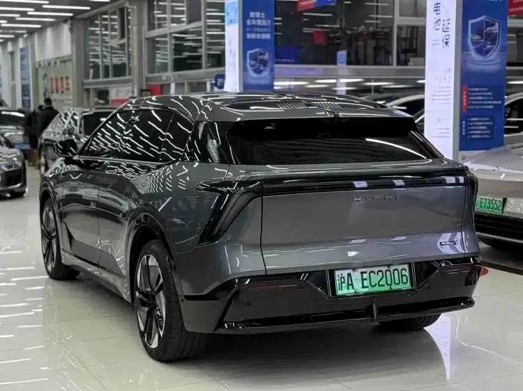 HiPhi Y 2023 560km Elite Edition — миниатюра 6