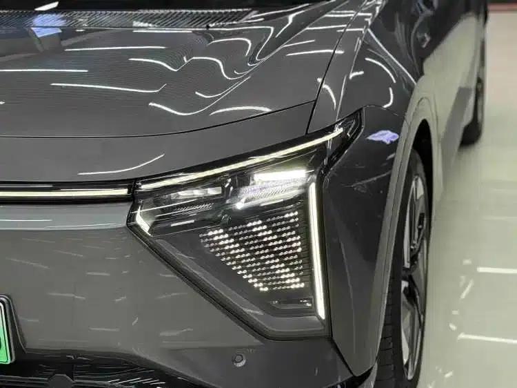 HiPhi Y 2023 560km Elite Edition — миниатюра 7