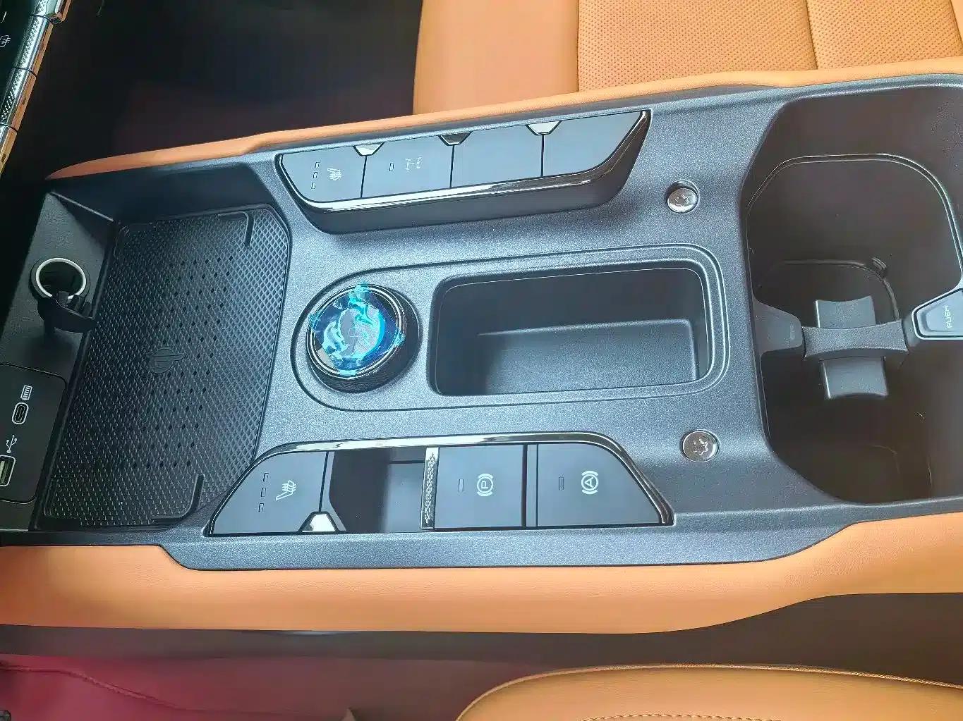 Haval Raptor 2025 Fuel-Powered 2.0T 4WD Ultra — миниатюра 6
