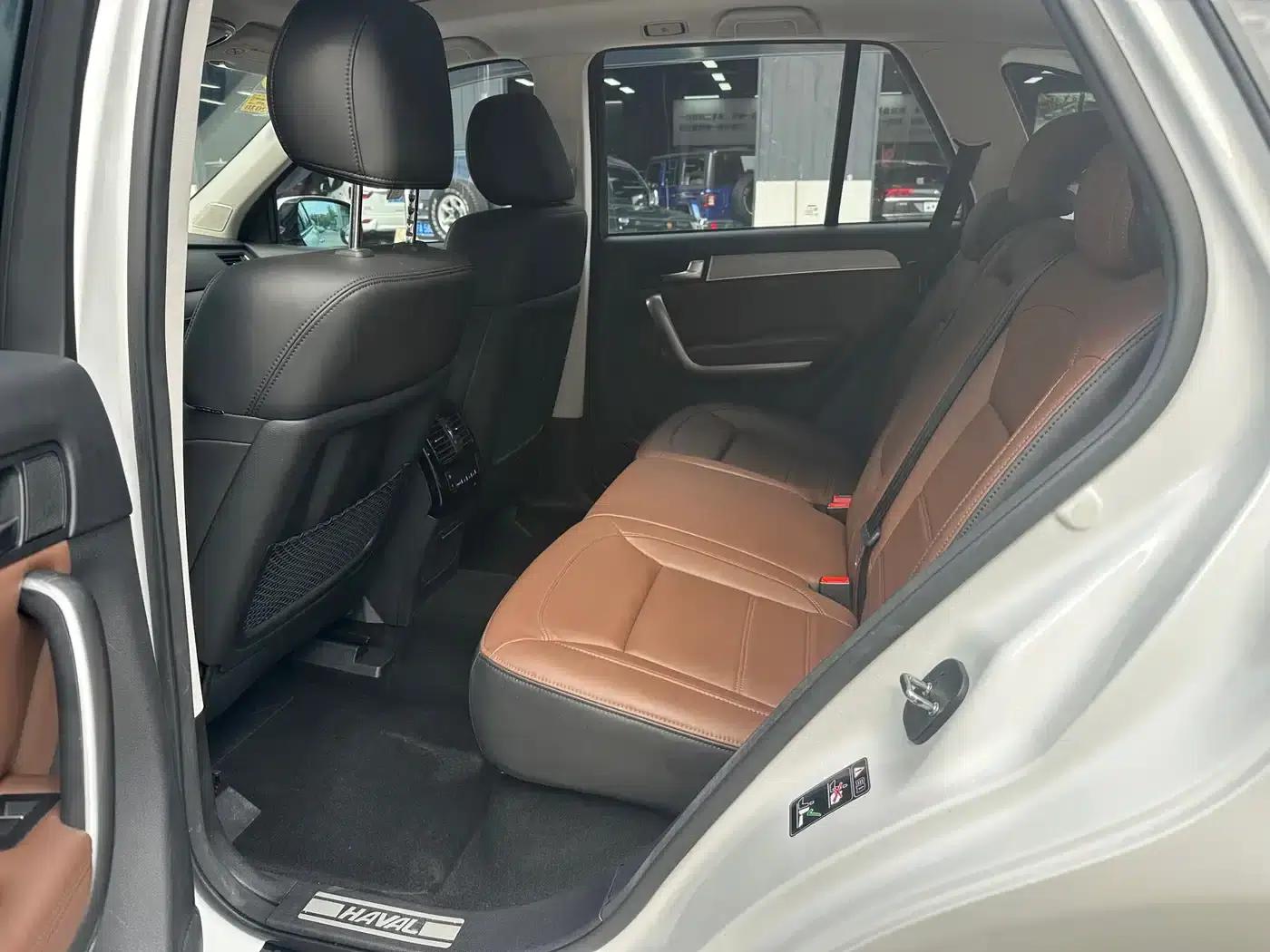 Haval H8 2017 2.0T Gasoline 4WD Enjoy Edition — миниатюра 12