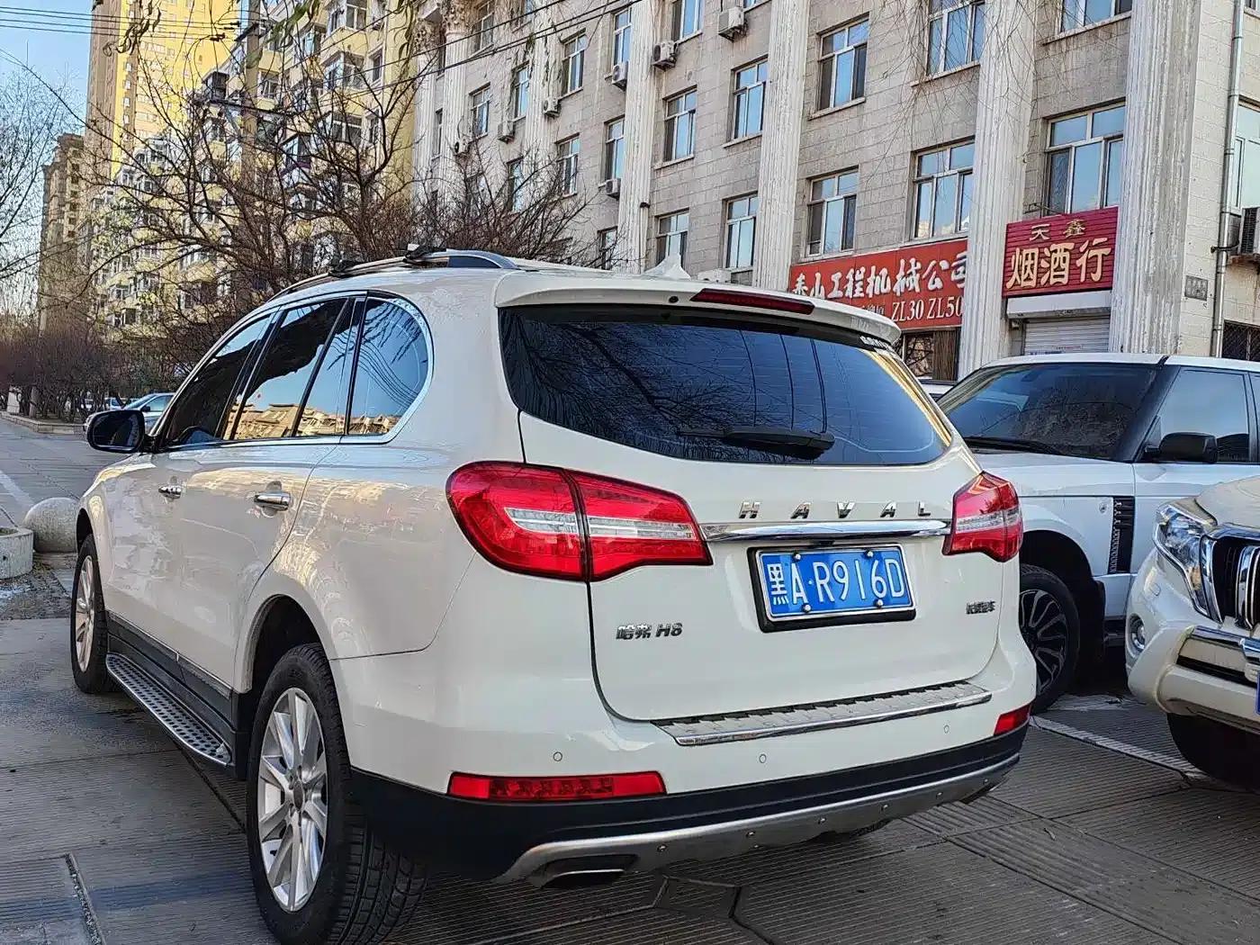Haval H8 2015 2.0T Two-Wheel Drive Luxury Edition — миниатюра 5