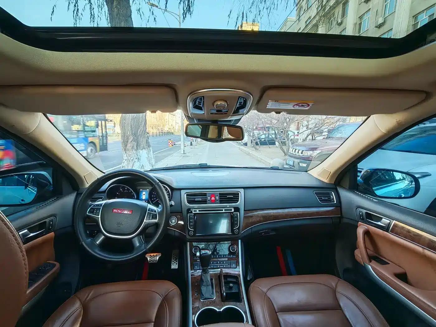 Haval H8 2015 2.0T Two-Wheel Drive Luxury Edition — миниатюра 8