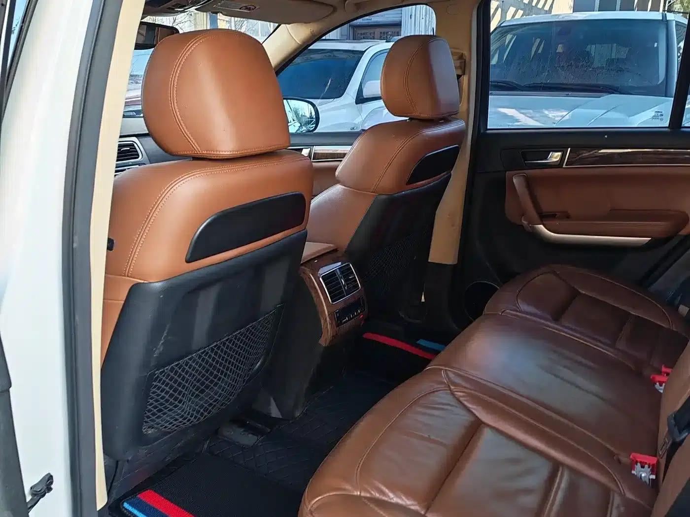 Haval H8 2015 2.0T Two-Wheel Drive Luxury Edition — миниатюра 9