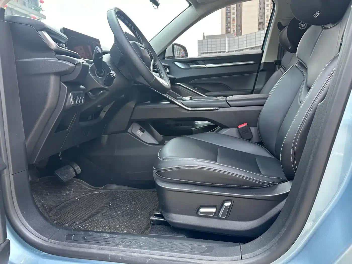 Haval H6 New Energy 2023 DHT-PHEV 110KM Joyful Edition — миниатюра 12