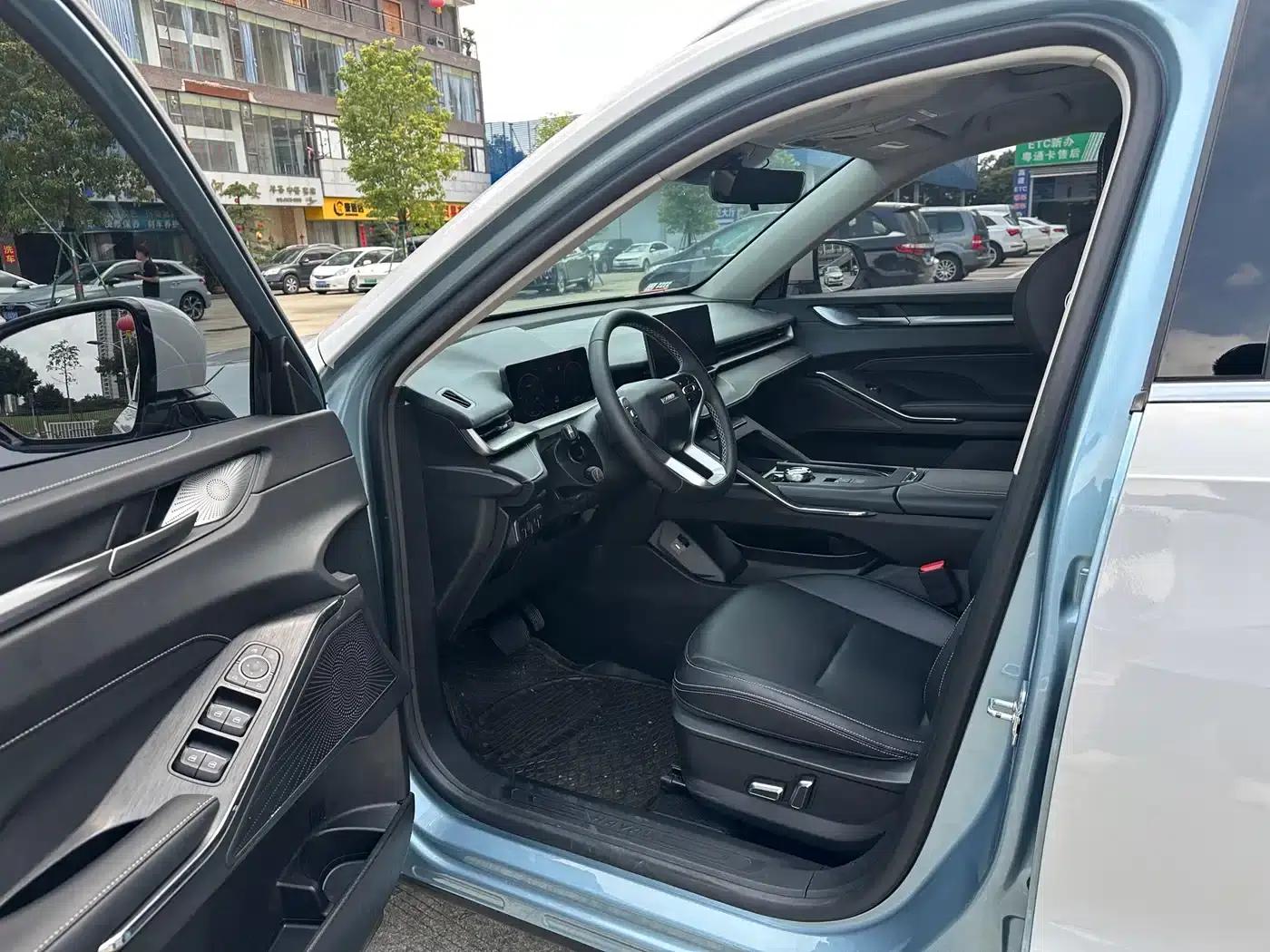 Haval H6 New Energy 2023 DHT-PHEV 110KM Joyful Edition — миниатюра 13