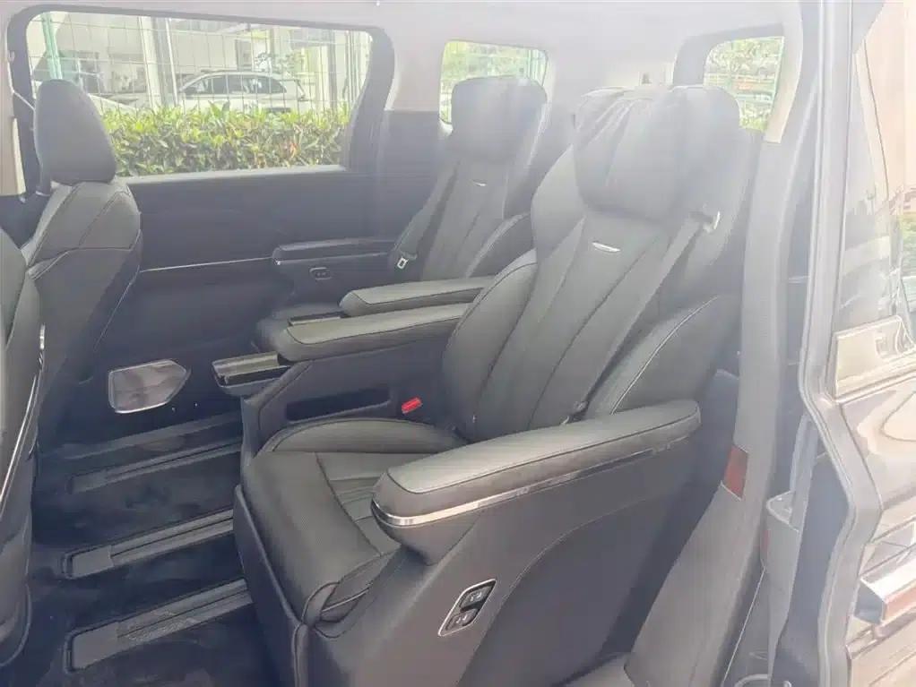 Hongqi HQ9 PHEV 2024 2.0T AWD Luxury Edition — миниатюра 6