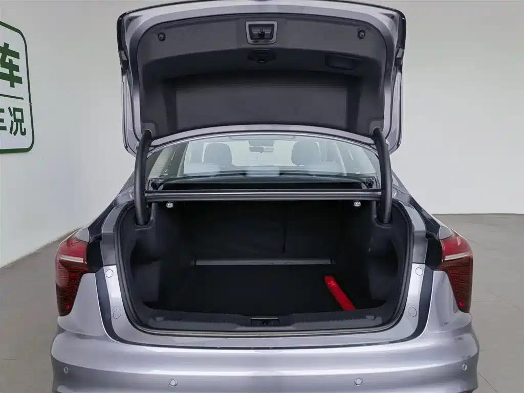 Hongqi H5 PHEV 2025 Model 170 Super Hybrid — миниатюра 16