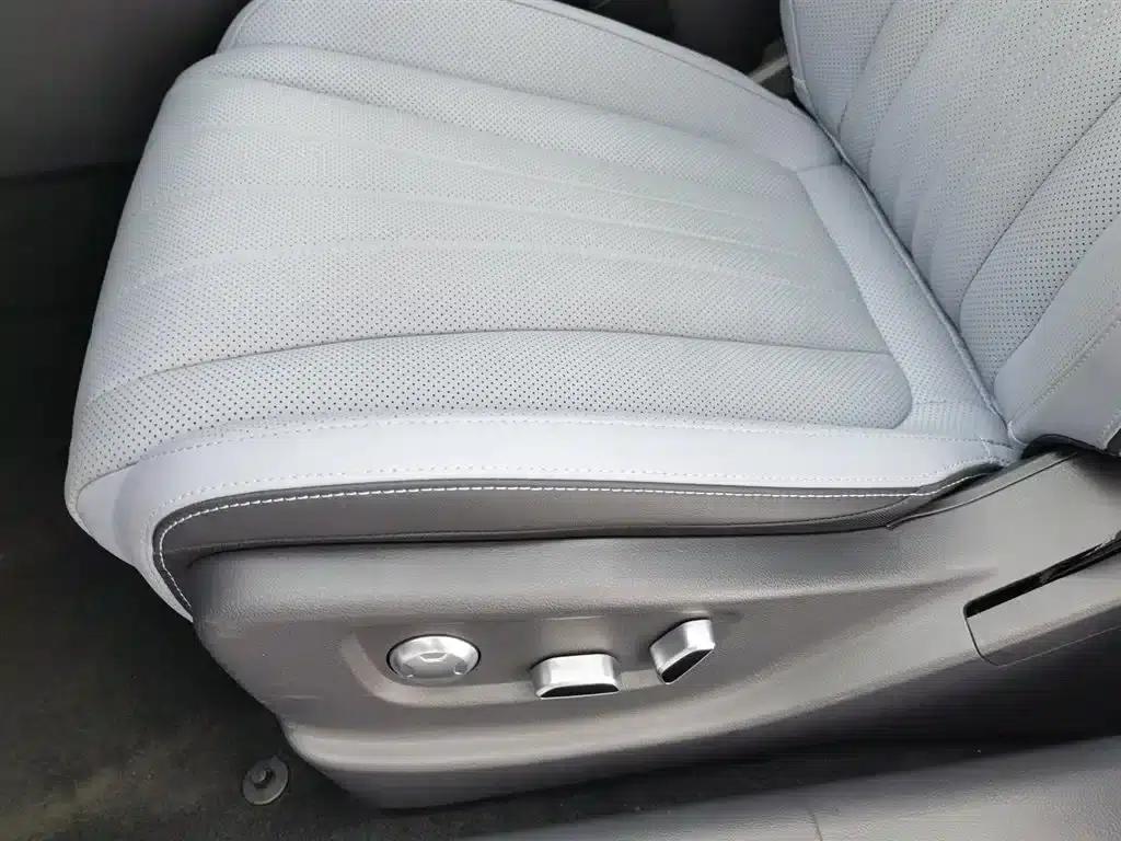 Hongqi H5 PHEV 2025 Model 170 Super Hybrid — миниатюра 20