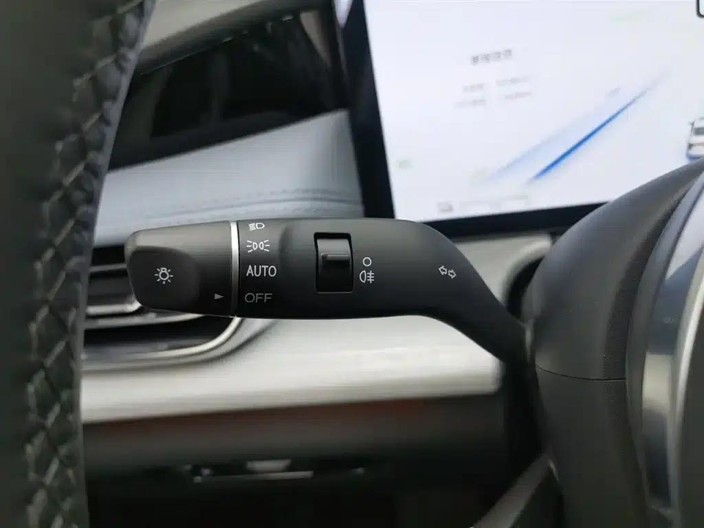 Hongqi H5 PHEV 2025 Model 170 Super Hybrid — миниатюра 21