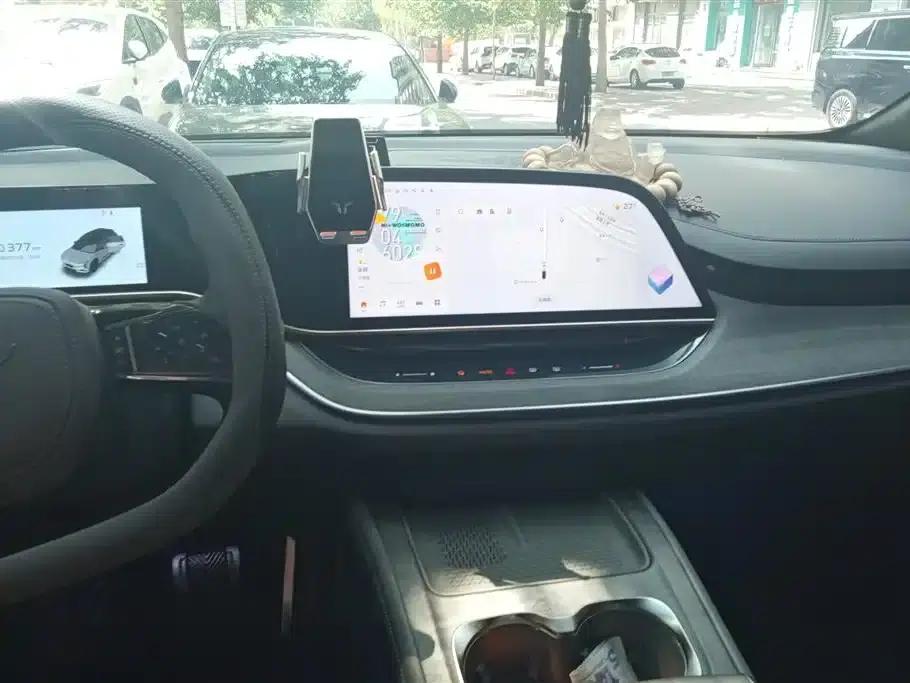 Hongqi Tiangong 08 2025 680 Ultra 4WD Edition — миниатюра 13