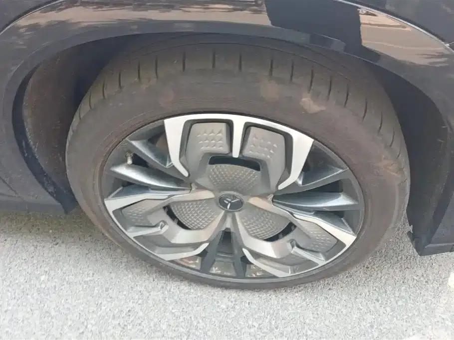 Hongqi Tiangong 08 2025 680 Ultra 4WD Edition — миниатюра 6