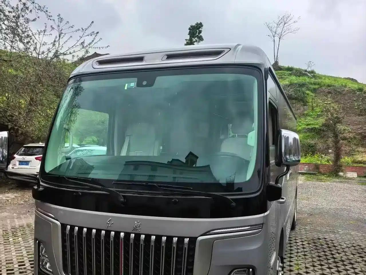 Hongqi Golden Sunflower Guoyue 2024 3.0T Flagship Edition 17-seater — миниатюра 2