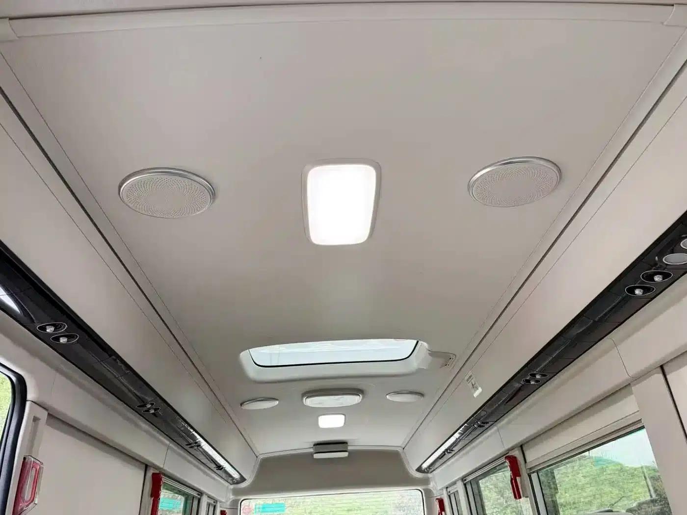 Hongqi Golden Sunflower Guoyue 2024 3.0T Flagship Edition 17-seater — миниатюра 11