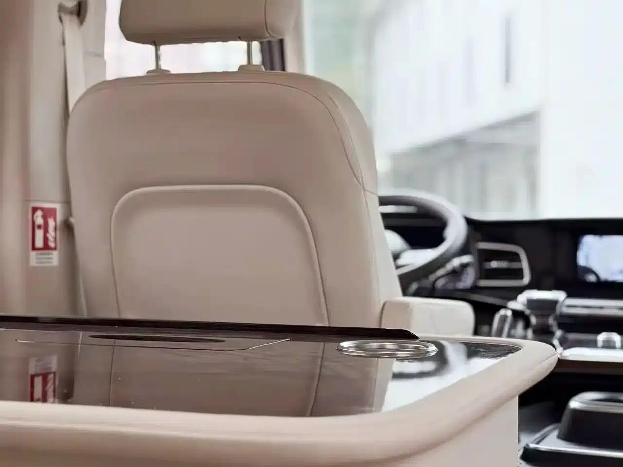 Hongqi Golden Sunflower Guoyue 2024 3.0T Flagship Edition 17-seater — миниатюра 6