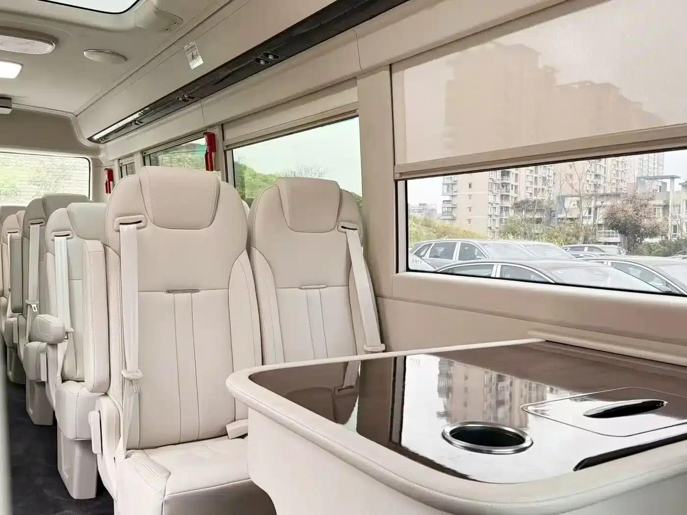 Hongqi Golden Sunflower Guoyue 2024 3.0T Flagship Edition 17-seater — миниатюра 9