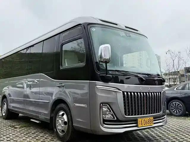 Hongqi Golden Sunflower Guoyue 2024 3.0T Flagship Edition 17-seater