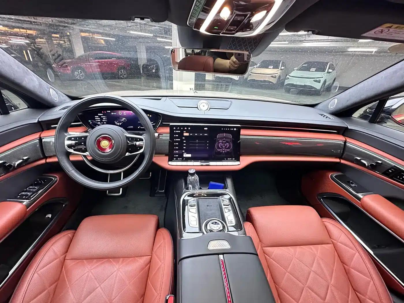 Hongqi Golden Sunflower Elegant 2024 Model 4.0T V8 — миниатюра 14