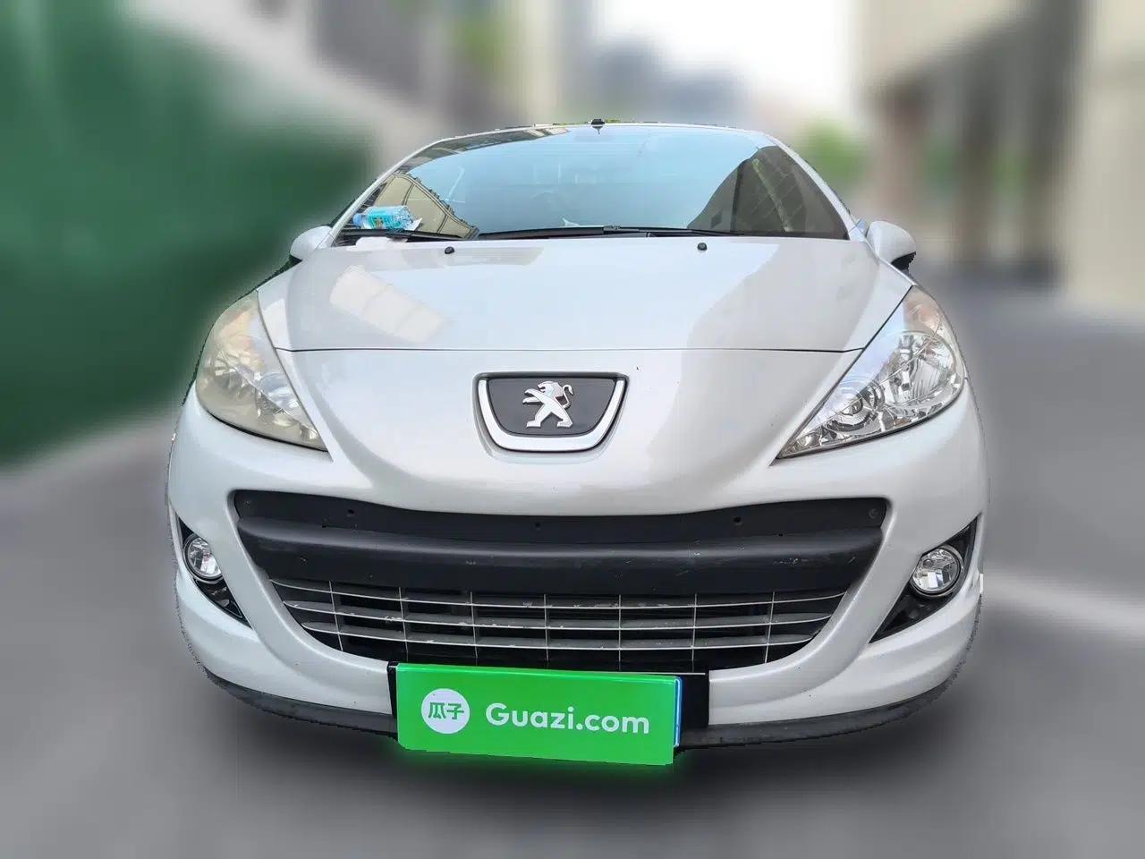 Peugeot 207 2013 1.6L CC Automatic Fashion Edition — миниатюра 2