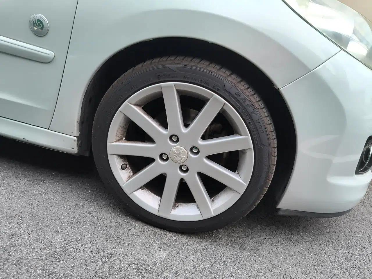 Peugeot 207 2013 1.6L CC Automatic Fashion Edition — миниатюра 8
