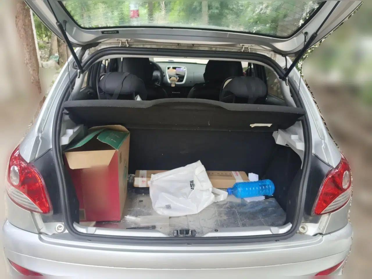 Peugeot 207 2011 Hatchback 1.4L Manual Yule Edition — миниатюра 20