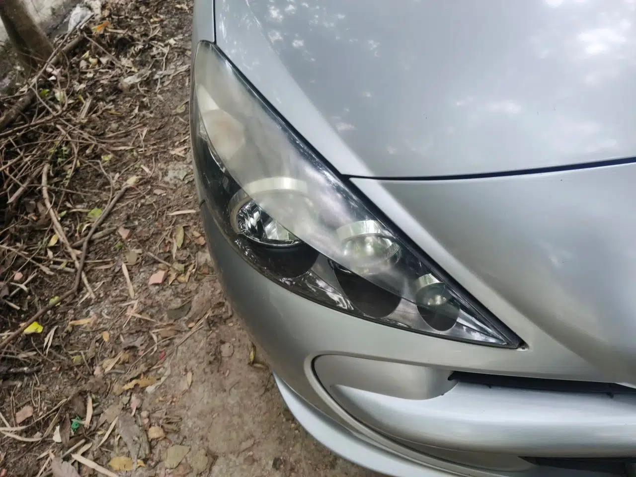 Peugeot 207 2011 Hatchback 1.4L Manual Yule Edition — миниатюра 7