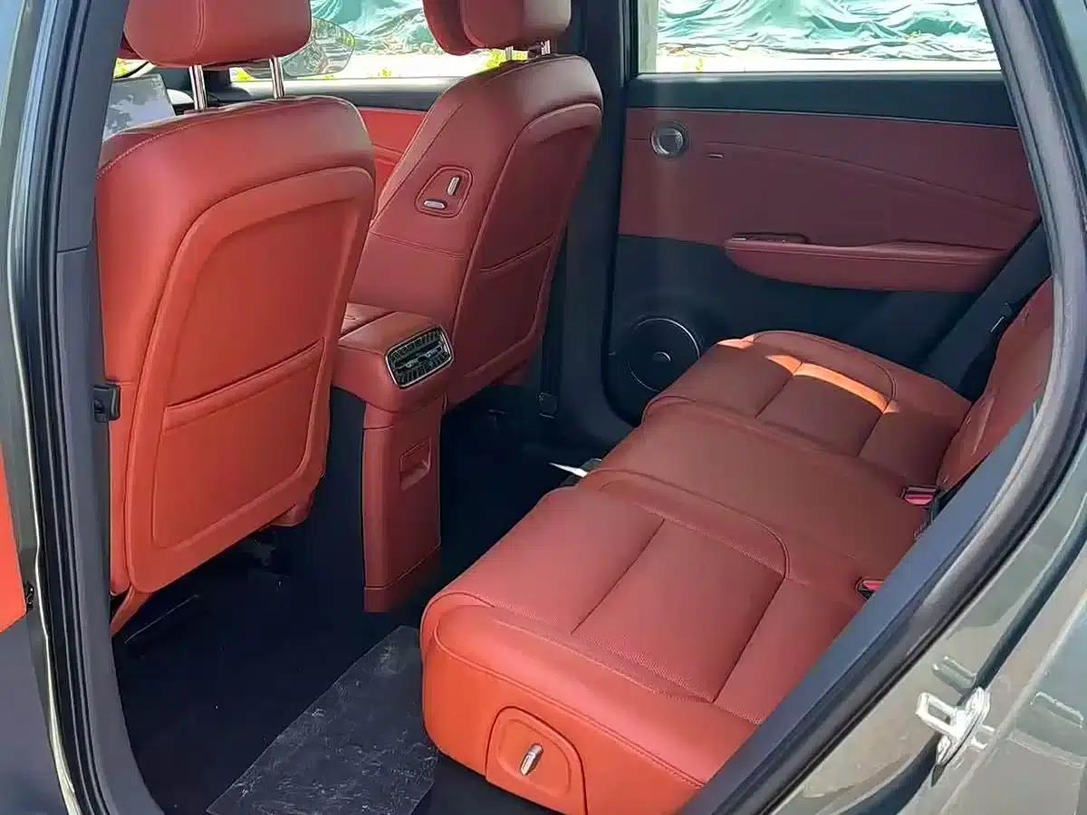 Hongqi HS6 PHEV 2026 Model 240 Intelligent Hybrid — миниатюра 3
