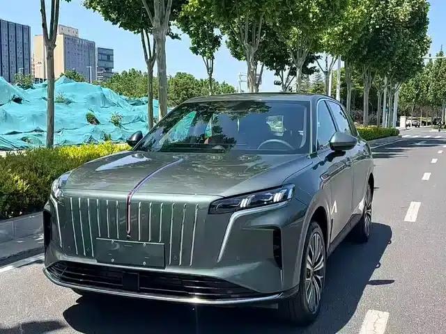 Hongqi HS6 PHEV 2026 Model 240 Intelligent Hybrid
