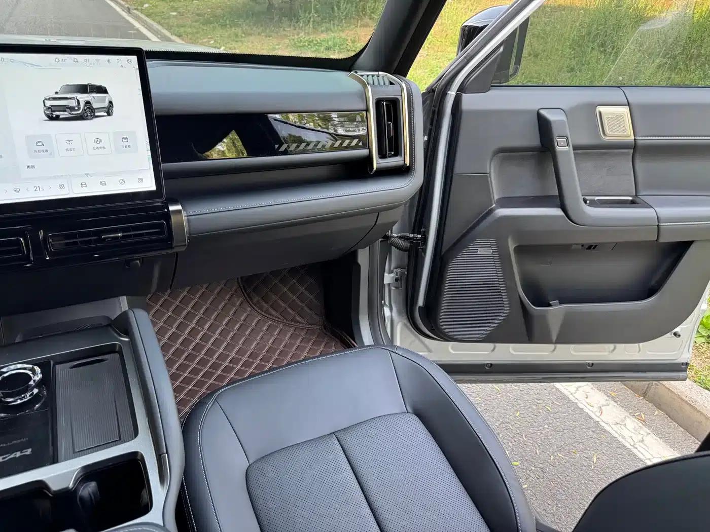 iCAR 03T 2024 Model 501km Four-Wheel Drive Long Range Version — миниатюра 13