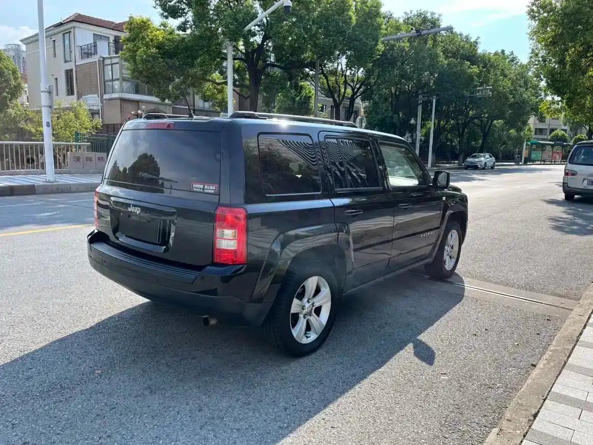 2014 Jeep Compass 2.4L Sport Edition — миниатюра 7