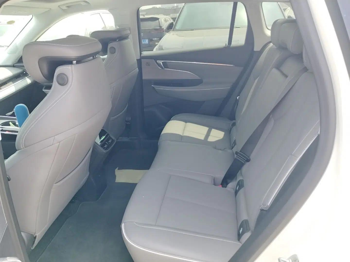 Buick E5 2025 Model 620KM Prestige Edition — миниатюра 20